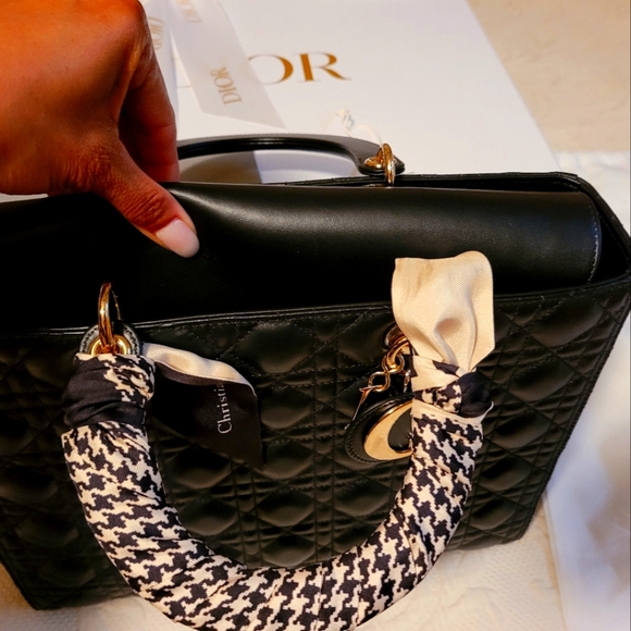 Lady Dior Large Size. EUC - Picture 11 of 17